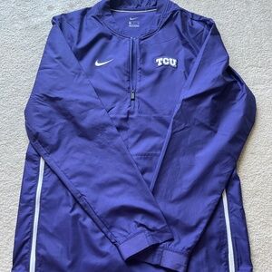 Men’s small 1/4 zip TCU wind breaker/rain jacket